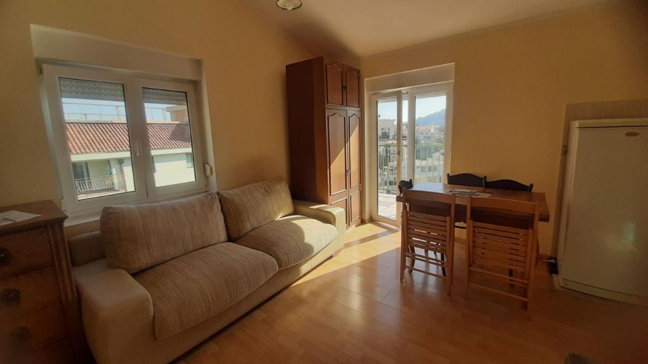 Apartman 2-level With Terraces By The Sea *